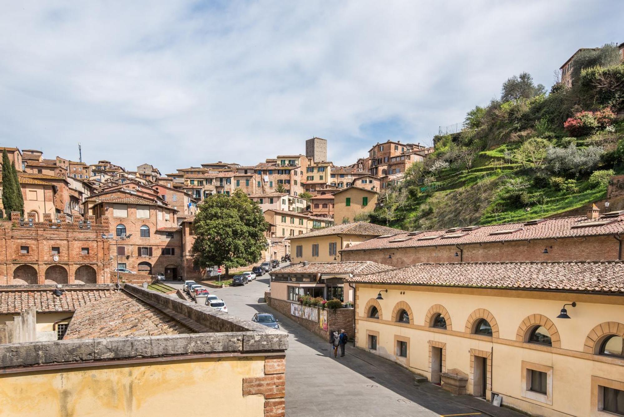Secret Garden Siena Villa Exterior photo