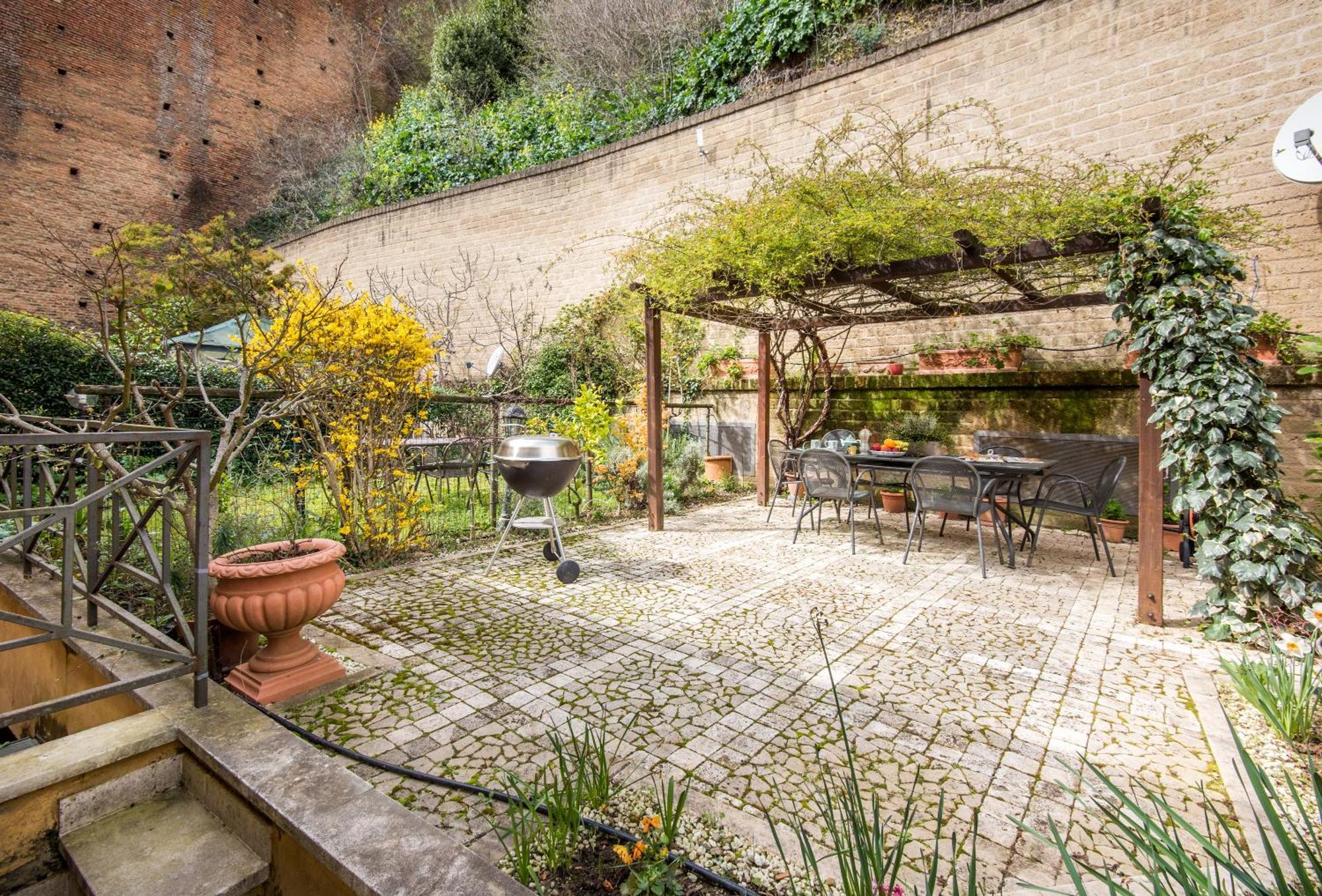 Secret Garden Siena Villa Exterior photo