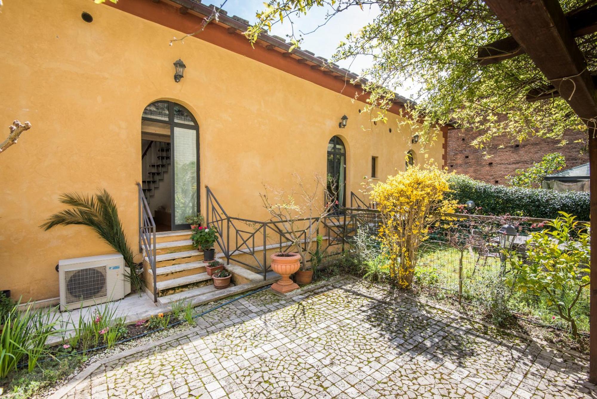Secret Garden Siena Villa Exterior photo