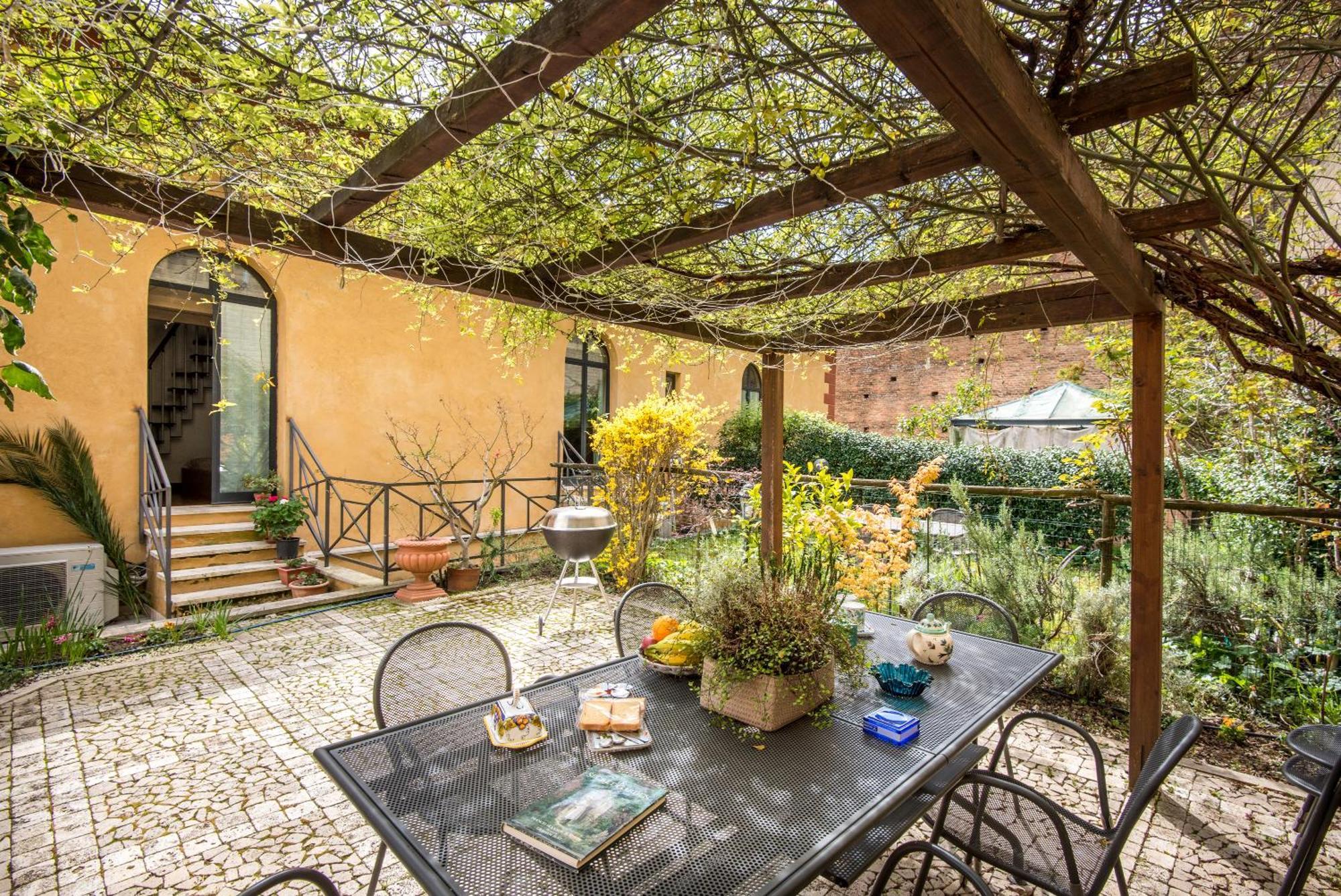 Secret Garden Siena Villa Exterior photo